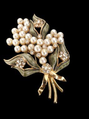 Vintage Francois Signed Faux Pearl, Enamel & Rhinestone Brooch